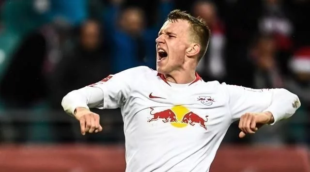 人热血沸腾 人热血沸腾